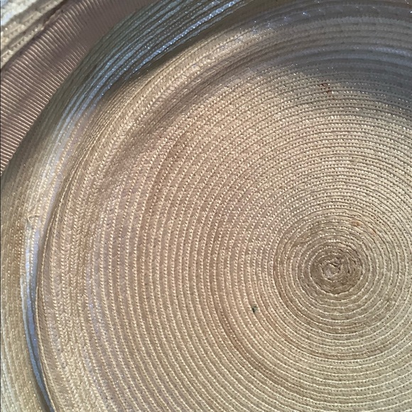 Vintage Ladies Ivory Wicker & Tulle Pillbox Hat - Picture 4 of 6